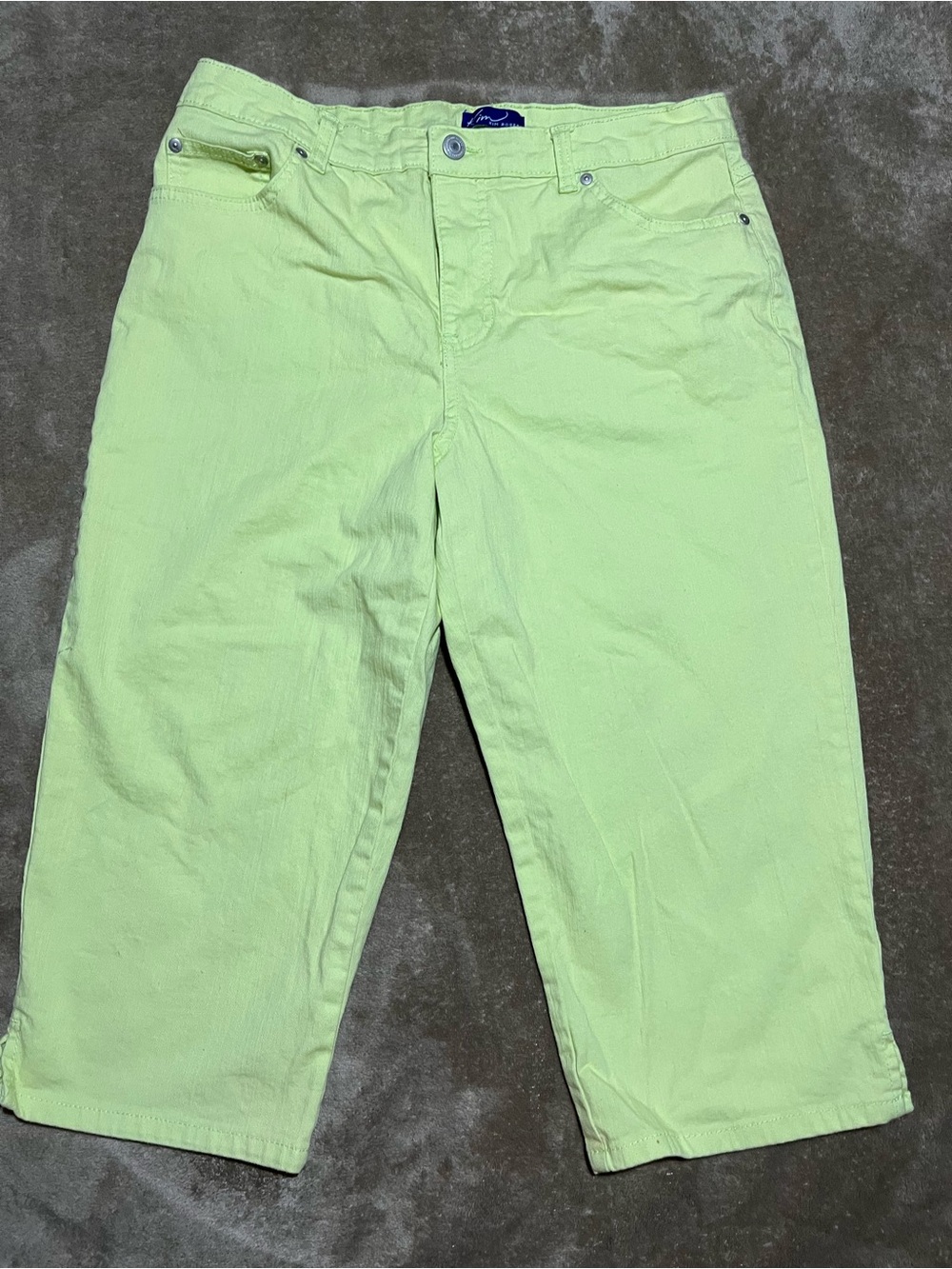 Kim Rogers Light Green Capri Pants-size 10